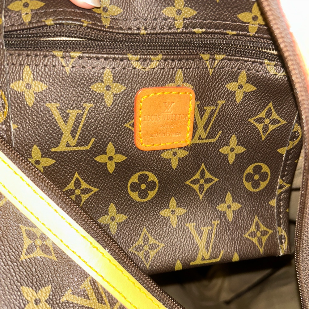 Unbranded Large travel Bag - Picture 6 of 7